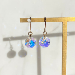 オーロラ✨クリスタル色✨八角形✨スワロフスキー✨ピアス