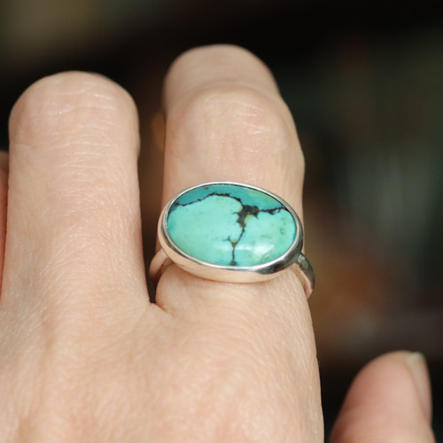 天然ターコイズの覆輪リング（ふくりんリング）シルバー925 一点物
