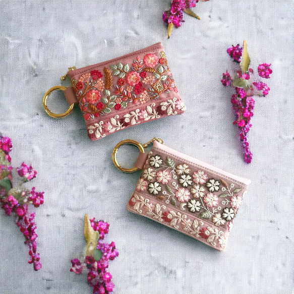 桜/インド刺繍×帆布☆カラビナ付きフラットポーチ/マルチケース【2種類