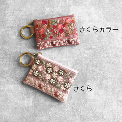 桜/インド刺繍×帆布★カラビナ付きフラットポーチ/マルチケース【2種類からお選びいただけます】 3枚目の画像