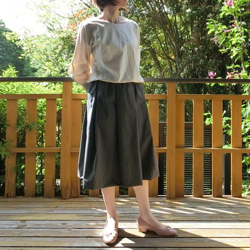 「PATOU」コットンツイル ミディ丈スカート 装飾付き PATOU コットンツイル ミディ丈スカート 装飾付き | THE OUTNET