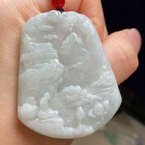 ミャンマー産本翡翠　瑞々しい爽やかな翡翠ネックレス　鑑定書付き 天然ミャンマー産本翡翠ネックレス 48cm - メルカリ