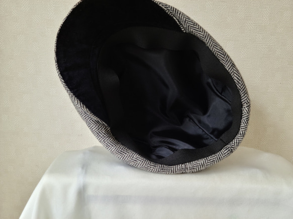 魅せる帽子☆ヘリンボーン柄ウールのソフトハンチング～モノトーン 9枚目の画像