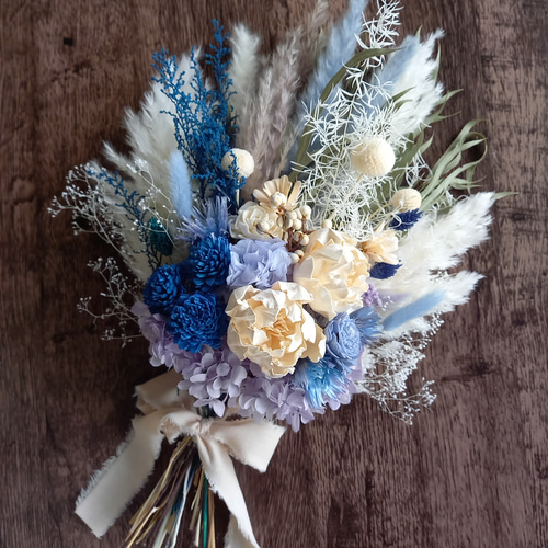 冬の鮮やかブルーのスワッグ✿ブーケ プリザーブドフラワー ドライ