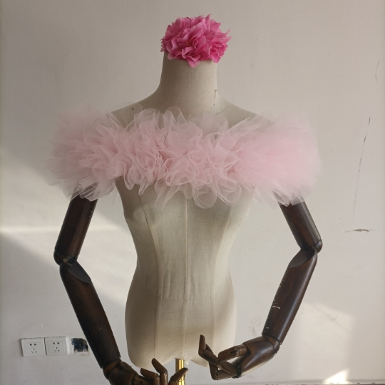 人気上昇！取り外しオフショルダー ピンク ソフトチュール 細見えシルエット 色直し 花嫁