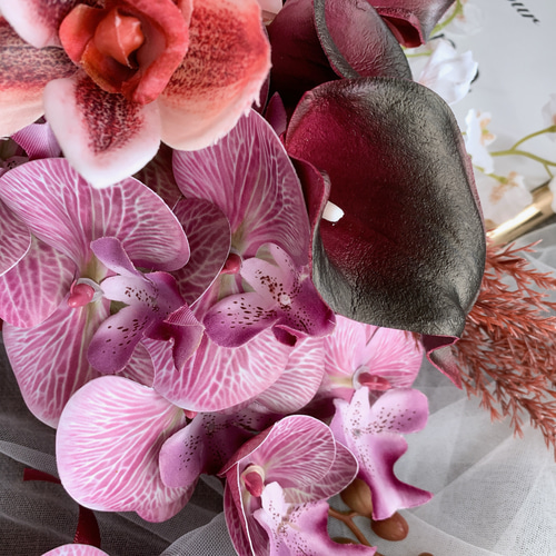 ウエディングブーケ ブライダル 結婚式 前撮り 胡蝶蘭 クラッチブーケ クラッチブーケ ウエディングブーケ 冬婚 胡蝶蘭 カラー 披露宴