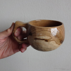 滲みが面白いドングリの一木彫りコーヒーカップ 15枚目の画像