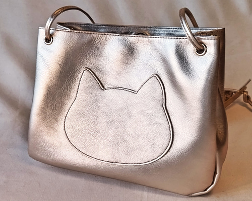 フランシュリッペ ショルダーバッグ ネコ レザー キャメル 猫