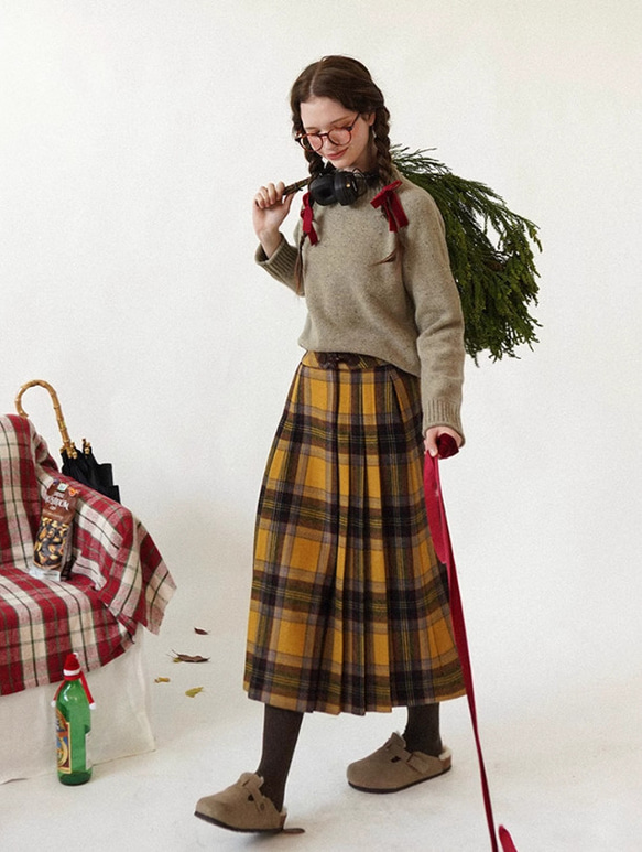 秋冬のチェック柄スカート　フレアスカート  ウール混 6枚目の画像