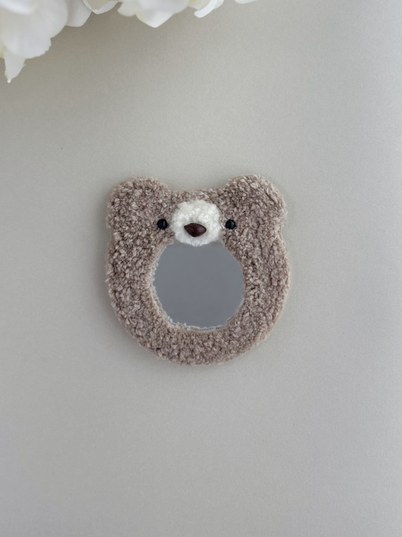 くまのミラー＊手鏡＊毛糸刺繍＊ミニミラー＊テディベア＊茶色 手鏡