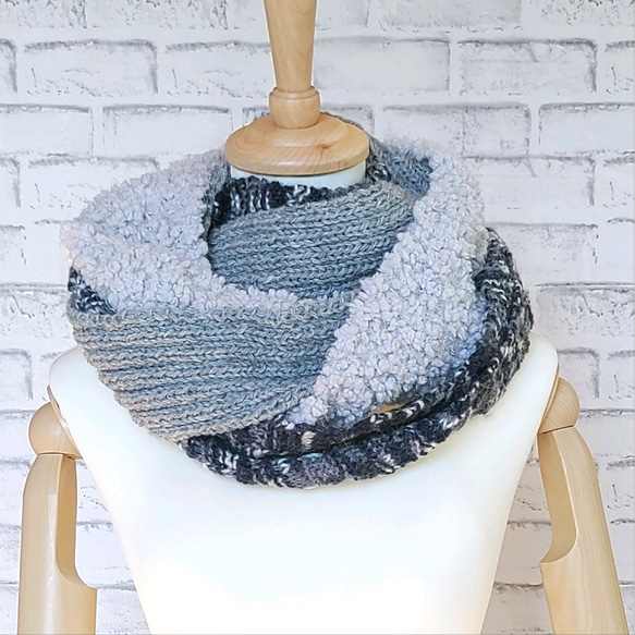 3種類の毛糸で編んだ手編みスヌード スヌード はなりん 通販 17066860