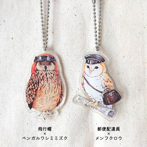 フクロウのアンティーク風アクリルキーホルダー その他雑貨 オトン