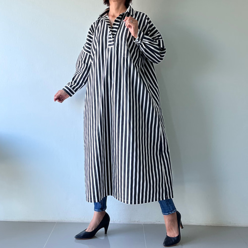 青と黒のストライプ 半袖ワンピース Sawa a la mode レディース ワンピース 紺 ネイビー 羽織り