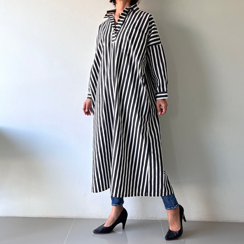 かっこいいシャツワンピース 長袖 ストライプ 黒×白 ワンピース