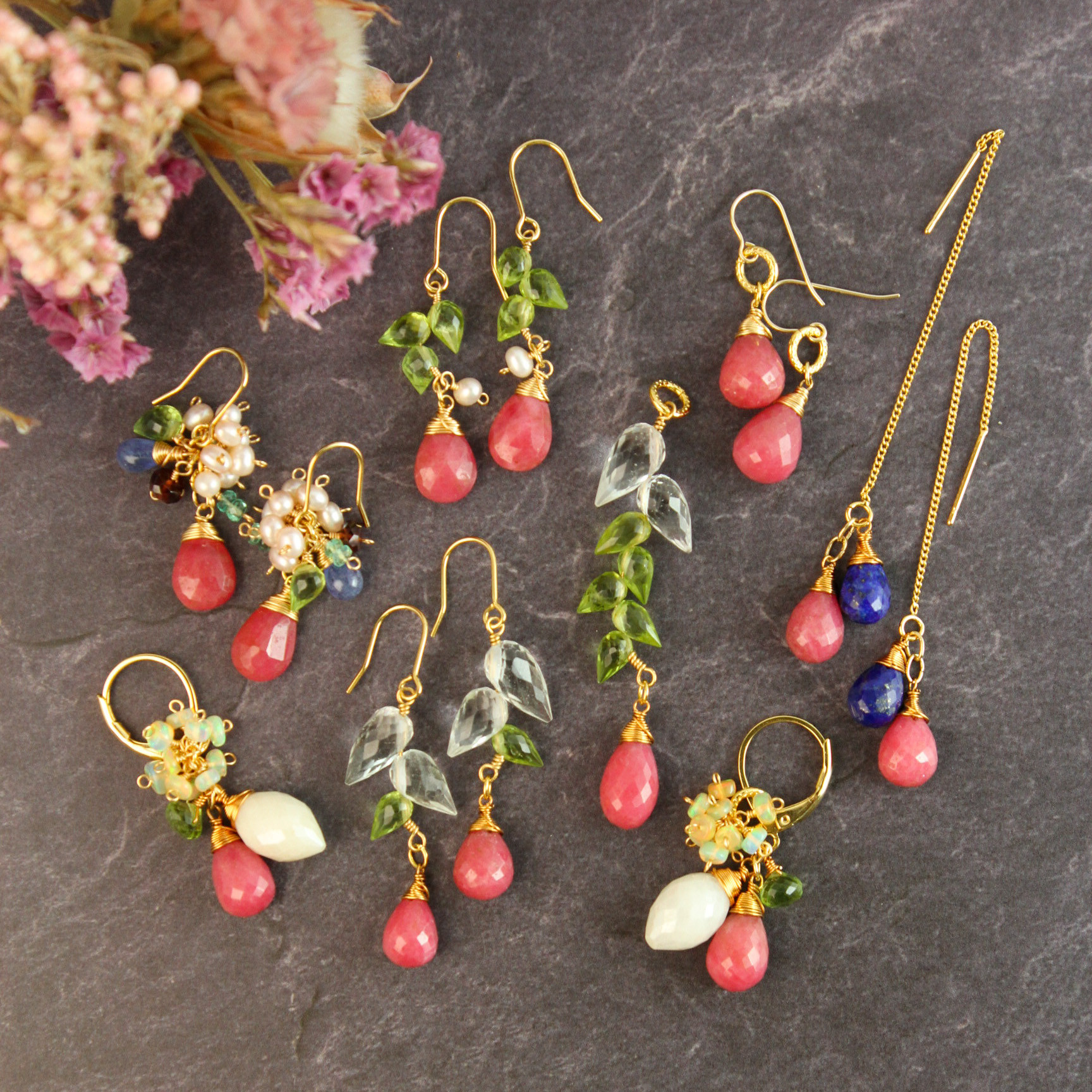 ピアス＊14kgf＊カラーチェンジ ライム グロッシュラー ガーネット（3mm） 注目のブランド ピアス＊14kgf＊カラーチェンジ グロッシュラー