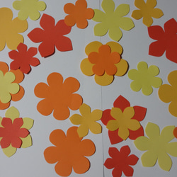 いろいろ花（切りっぱなし／大小ミックス）　２４枚　〈春の壁面〉　画用紙　壁面飾り　保育園・幼稚園・学校・図書館その他 14枚目の画像