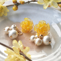 Plum blossom ( 蝋梅華 ) --  pierced earring 第6張的照片