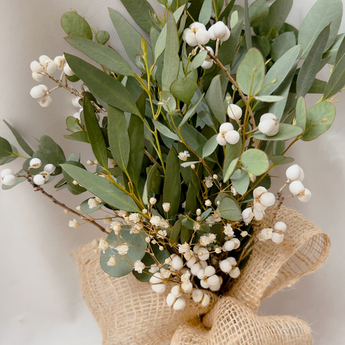 受注販売］ユーカリ・ナンキンハゼ・かすみ草のナチュラルスワッグ ①