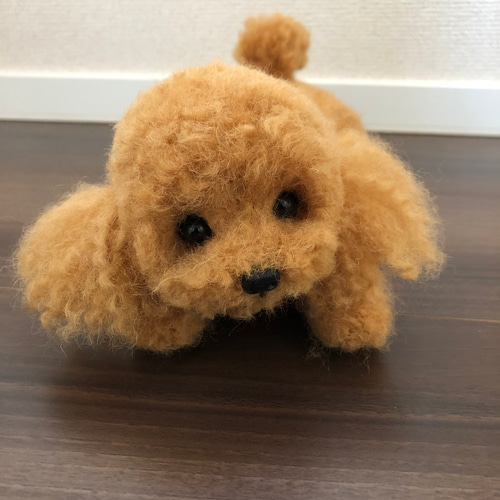 おとママ羊毛フェルト レッドトイプードル よく見るポーズ T-110
