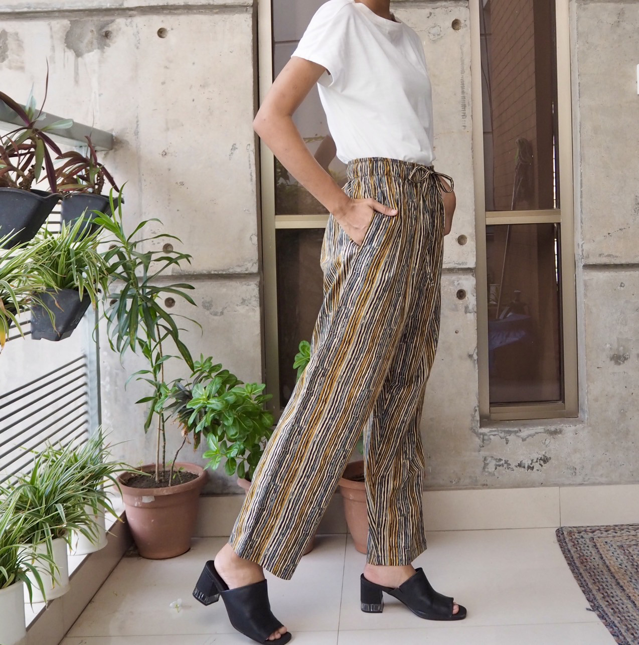美品 Babaghuri ゆったり 綿×毛 総柄サルエルパンツ インターシャ