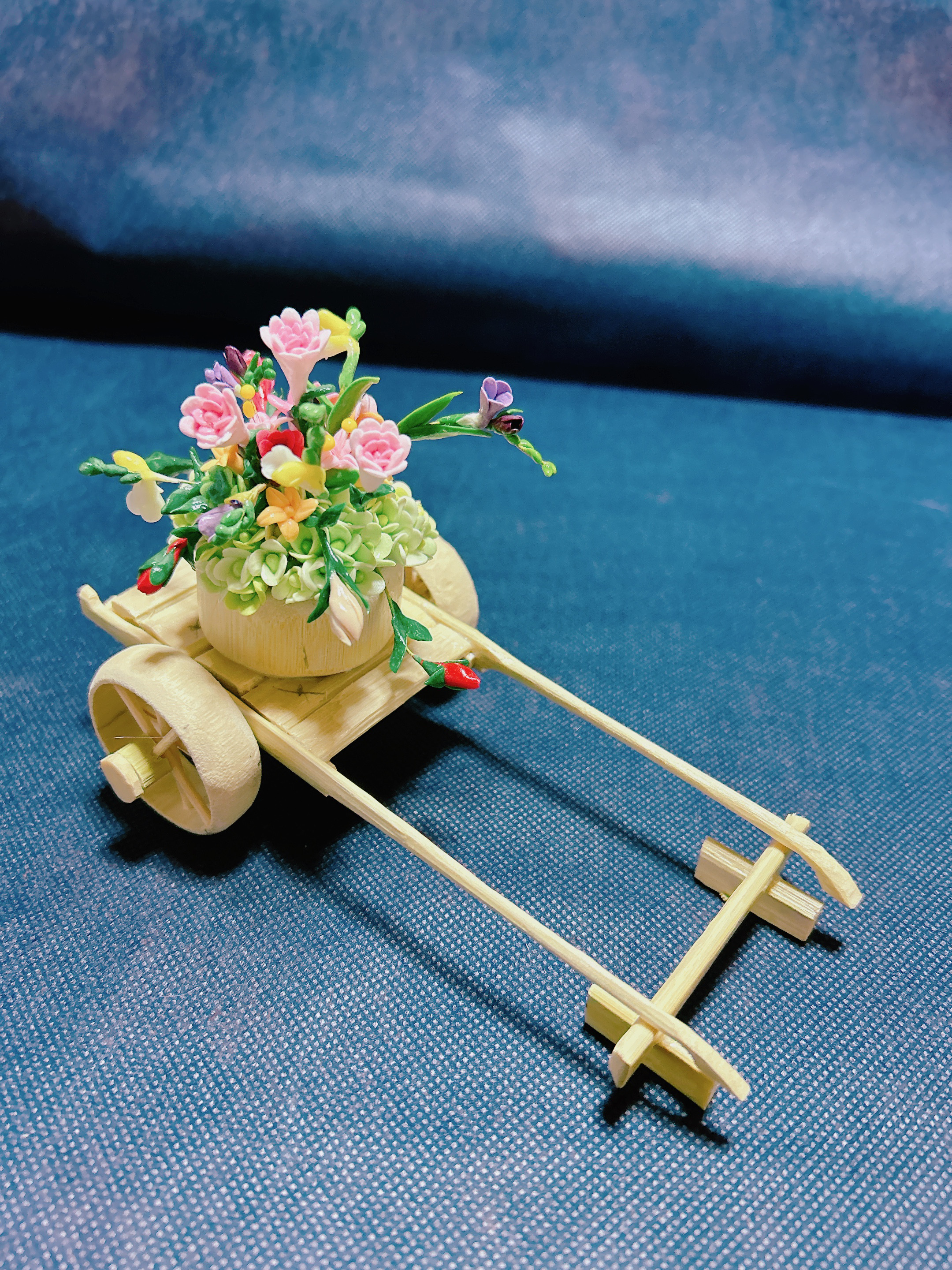 竹製花飾り　楕円形 彫刻入り スイス製 リュック式 竹細工＊花ぐるま その他置物 hitomade 通販 17069162｜Creema