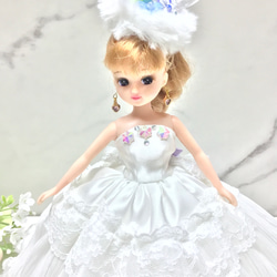 雪の結晶ドレス〜リカちゃん用2way着せ替えドレス　つけ襟　パニエ付き 10枚目の画像