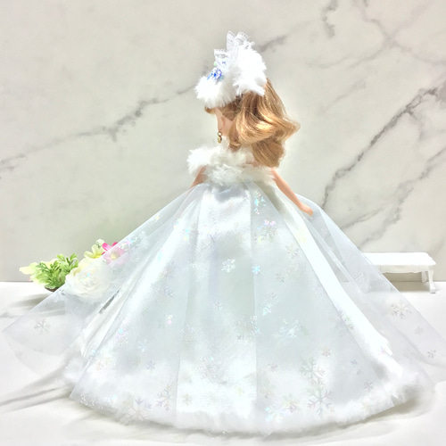 雪の結晶ドレス〜リカちゃん用2way着せ替えドレス つけ襟 パニエ付き  