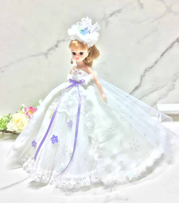 雪の結晶ドレス〜リカちゃん用2way着せ替えドレス　つけ襟　パニエ付き 8枚目の画像