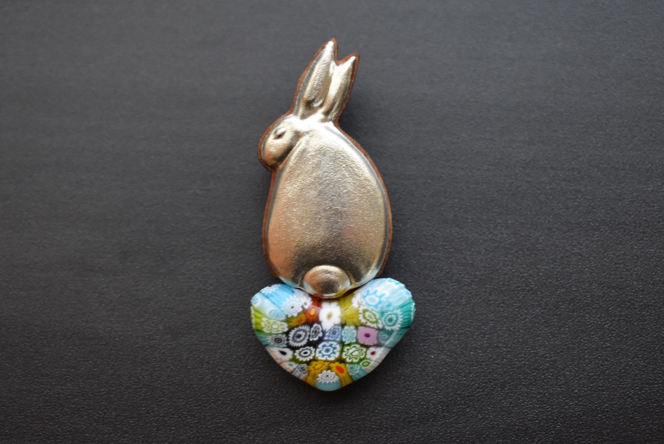 うさぎのブローチ