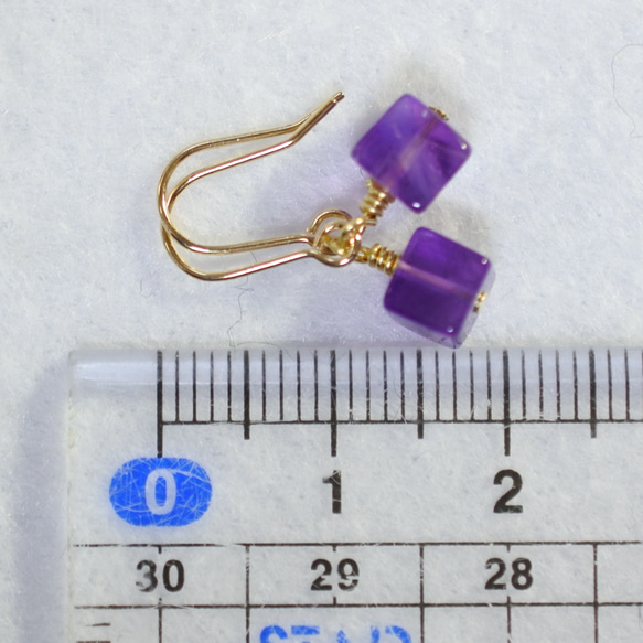金鈦耳環/簡約立方體（紫水晶/5mm） 第6張的照片