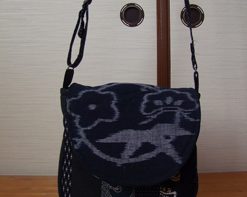 ゆっこ　予約済み　ハンドメイド　古布絣　斜め掛け変わりバック　一点物 楽天市場】【古布手提げバッグ】作家一点物 軽量 襤褸 BORO