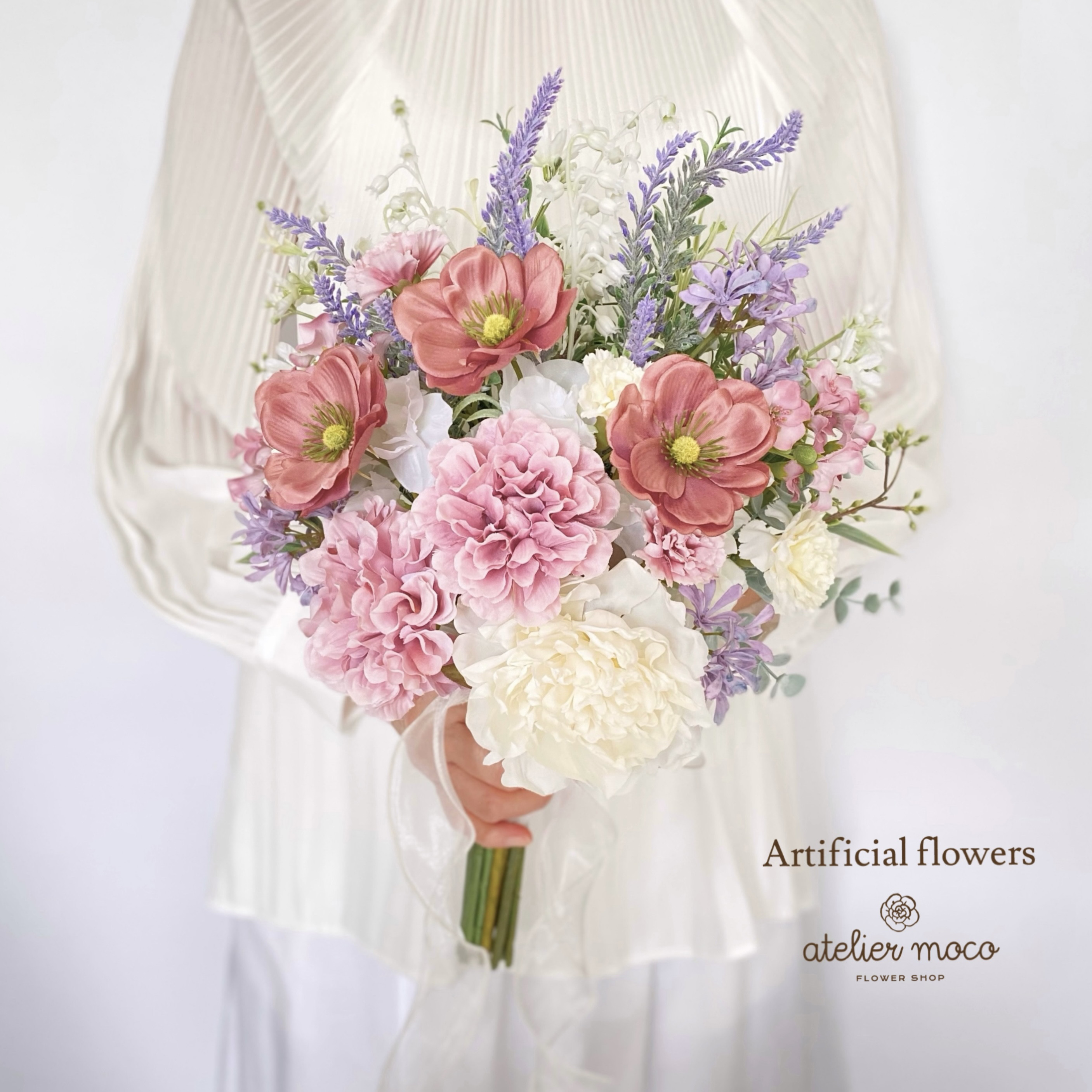 【オーダーメイド】ピンクのアネモネとダリアのナチュラル クラッチ ブーケ ( 造花　ウェディング　結婚式　前撮り　フォト