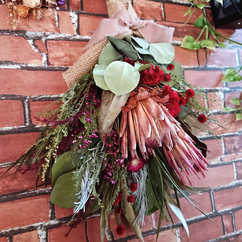 ナチュラルスワッグ カーネーション プロテアピンクアイス ラッピング