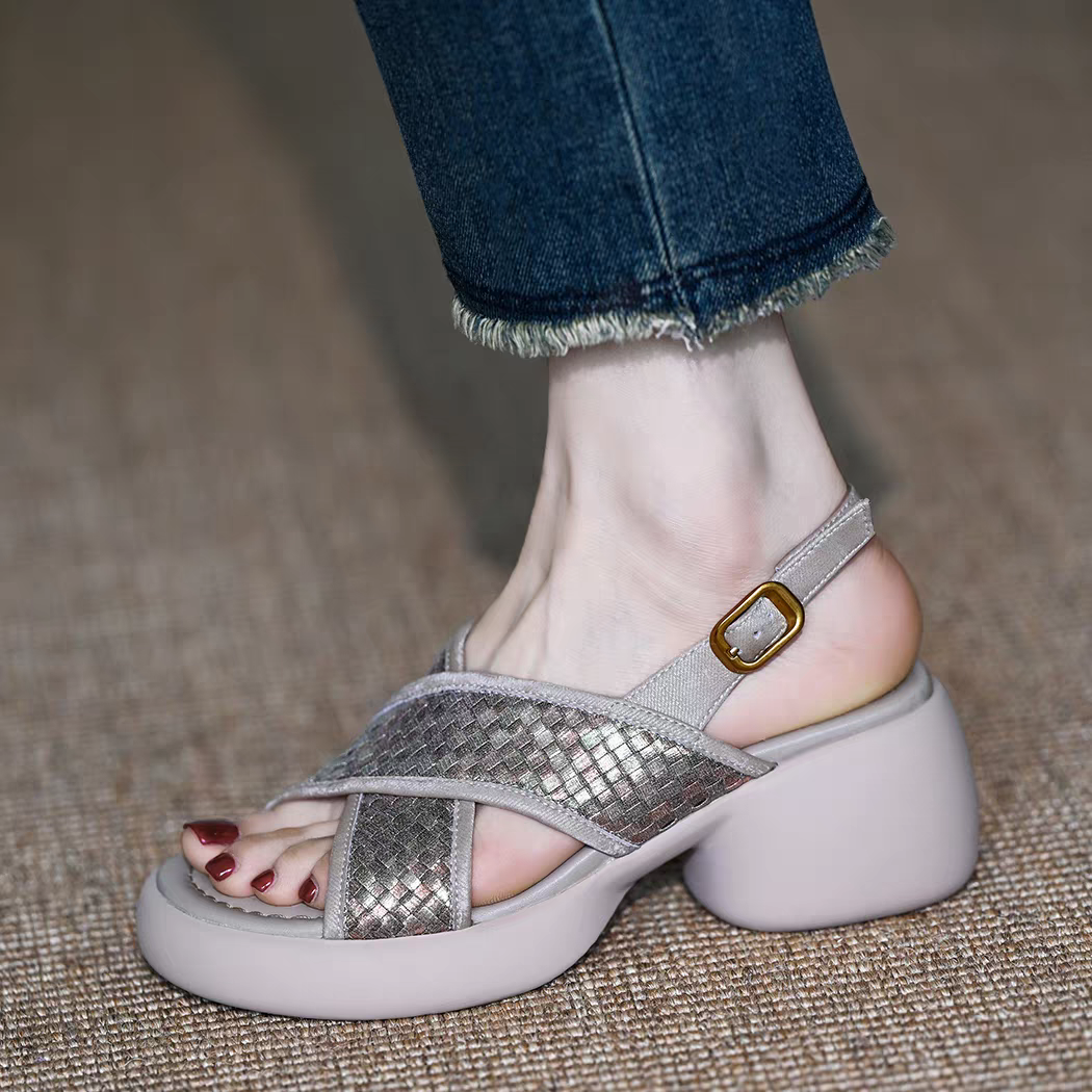 サンダル 外反母趾 厚底 大人かわいい 可愛い カジュアル 痛くない 痛くならない 疲れにくい 履きやすい やわらか