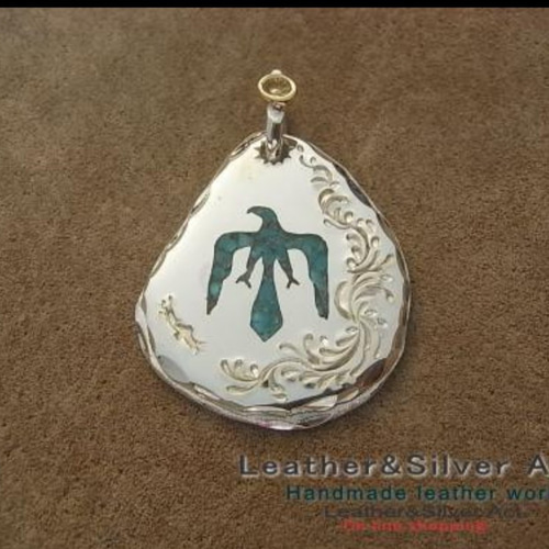 最新人気 ターコイズ手彫りインレイ トルコ石 イーグルネックレス アクセサリー