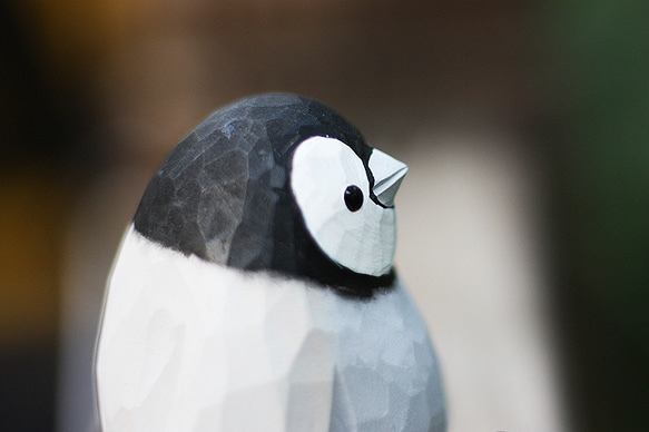 帝王ペンギンの赤ちゃん手彫り木彫り ぽっちゃりとした小鳥 椴木のクリエイティブな飾り 8枚目の画像