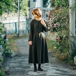 美品♡Loungedress定番・不動の人気♡ジョーゼットブラウスカーキ　レア Loungedress】カットジョーゼットブラウス | OUTLET(アウトレット