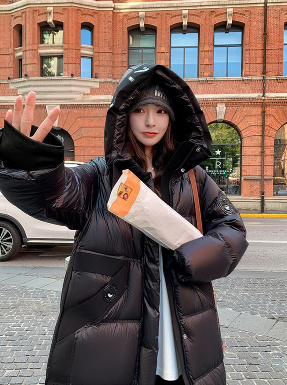 光沢のある黒のダウンジャケット EA7 光沢のある黒 ダウン