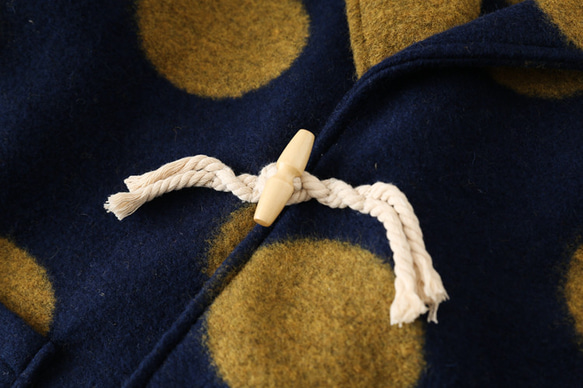 深藍色 原創設計 波點羊毛呢牛角扣日系 簡潔大衣 毛呢大衣外套 第16張的照片