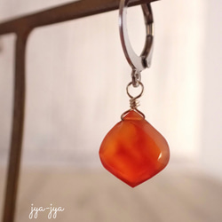 【数量限定】natural stone earrings** carnelian 3枚目の画像