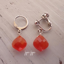 【数量限定】natural stone earrings** carnelian 1枚目の画像