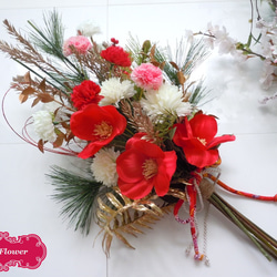 ◇椿とマムの和風スワッグ◇おめでたい紅白アームブーケ 和風アレンジ