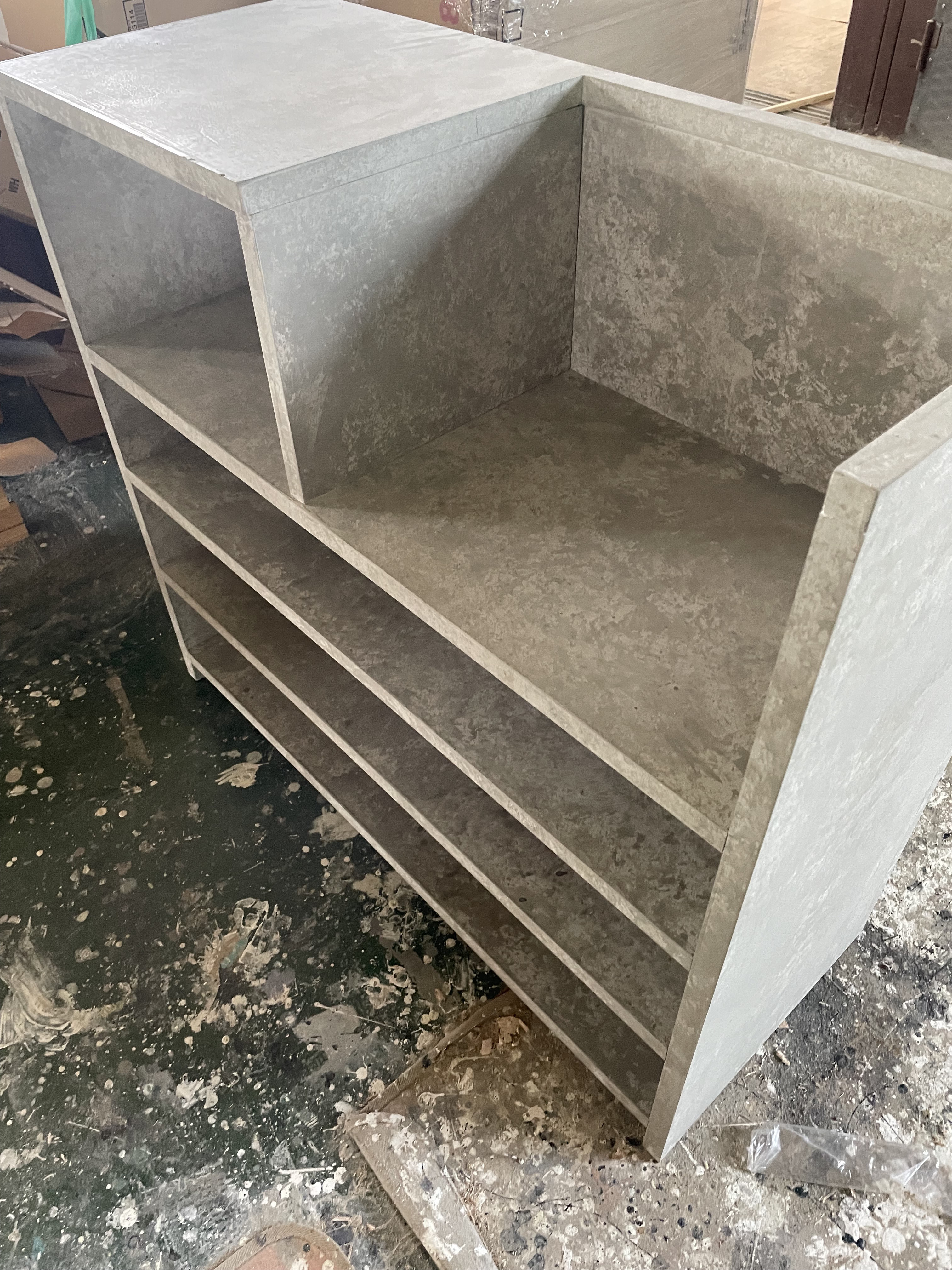 石っぽいカウンター　レジカウンター