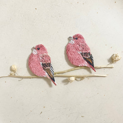 オオマシコの刺繍ブローチ　〜冬の野鳥 1枚目の画像