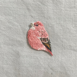 オオマシコの刺繍ブローチ　〜冬の野鳥 4枚目の画像