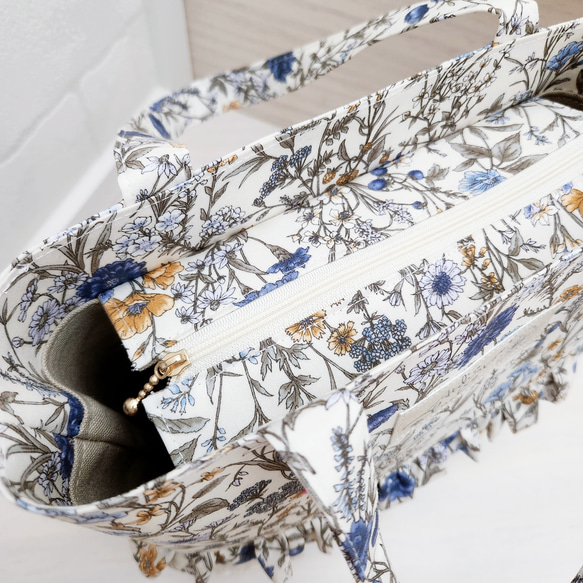 【Sale20％OFF】ボタニカルフラワーとマーガレット刺繍のフリルトートバッグ୨୧ハンドバッグ　ショルダーバッグ　花柄 6枚目の画像