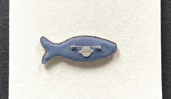 ビーズ刺繍のブローチ　-カラフルフィッシュ-fish 6枚目の画像