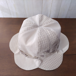 ★パッチワークの帽子（オフホワイト）★取り外し可能なあご紐付き58㎝～62㎝フリーサイズ【Creema限定】 9枚目の画像