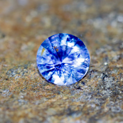 藍寶石 藍色藍寶石裸石 0.98 克拉圓形切割天然寶石原產於斯里蘭卡 第2張的照片