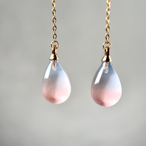 朝焼け空 揺れる涙の雫ピアス/イヤリング ピアス（フープ） corina